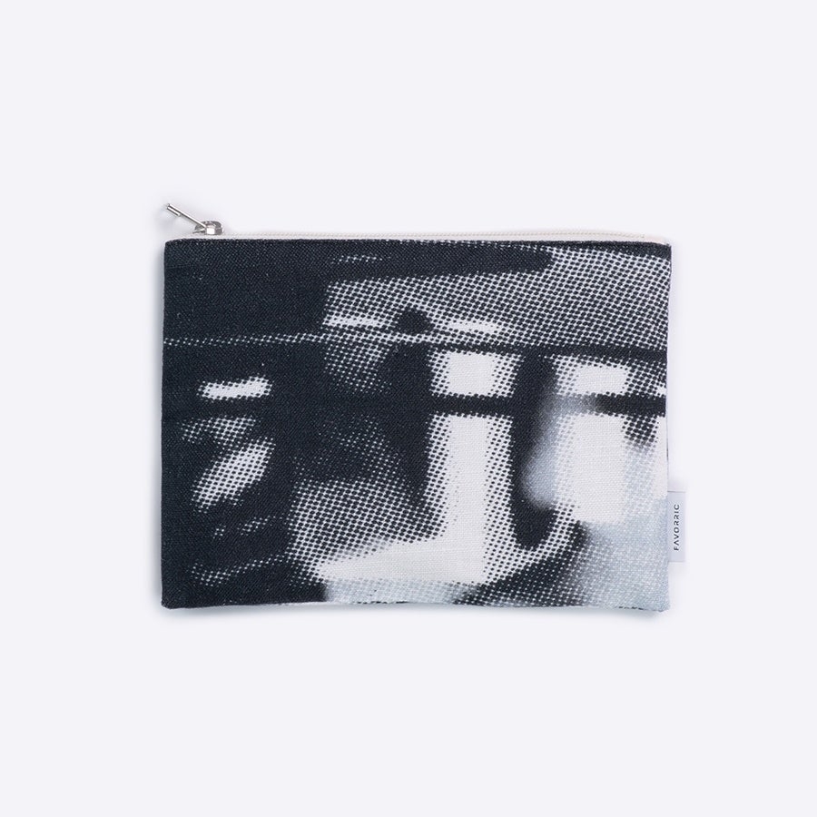 リネンポーチ | UV poster 3,415円