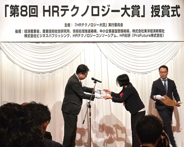 iQx98azgLwYRyaN4T8FW.jpg?w=940&h=940