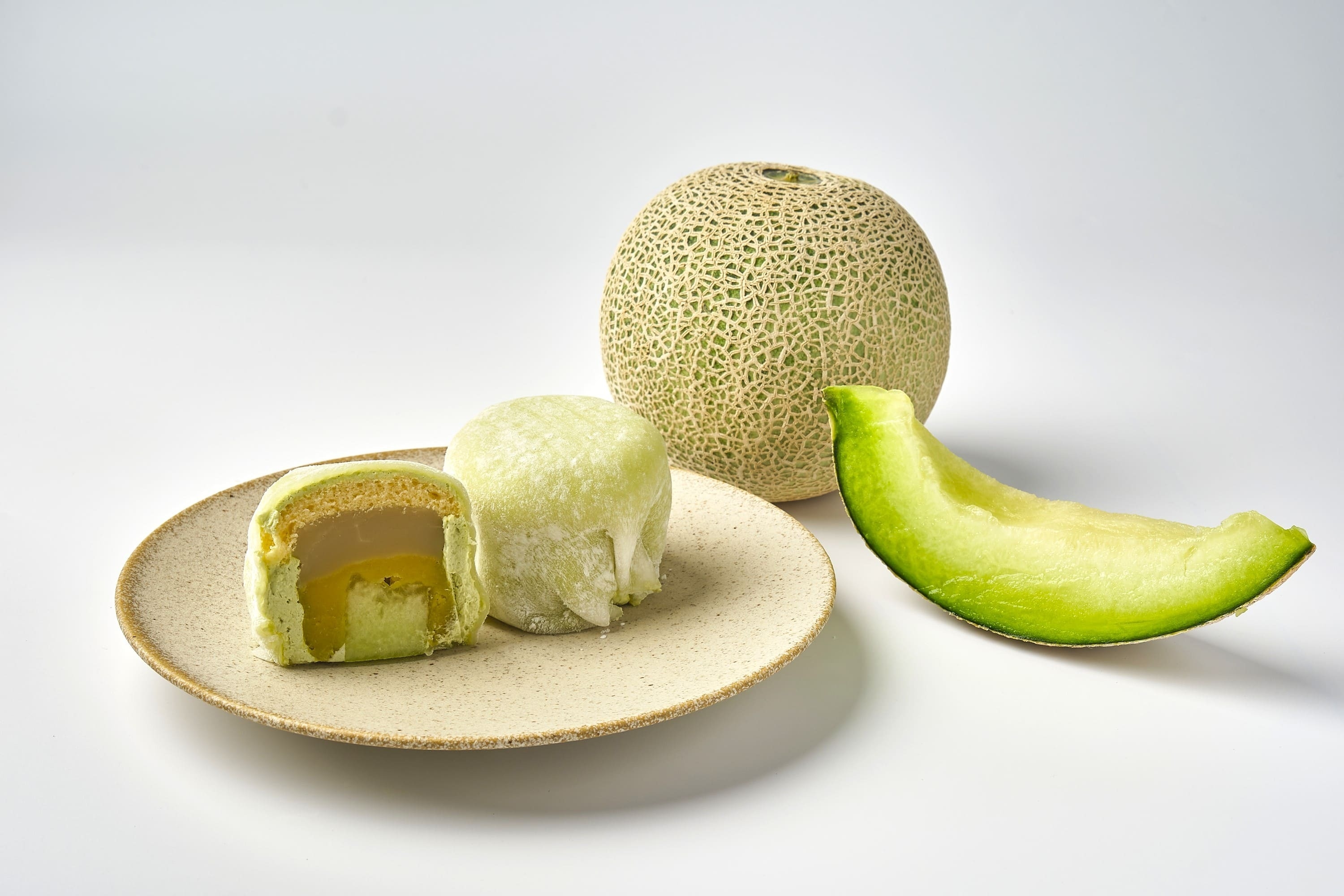 お芋のメロンクリーム大福