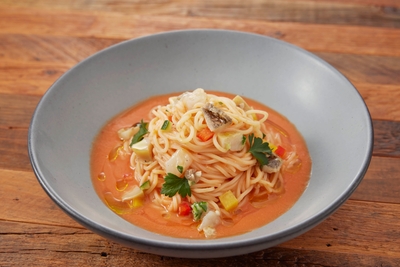 iYKBUYNLFWDw3ylU85qv.jpg?w=940&h=940