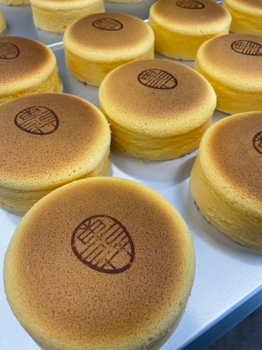 焼きたての窯焼きたまごスフレ