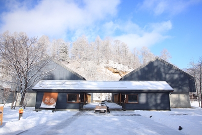 ig2CfAEzq3ZyPSOACpb4.jpg?w=940&h=940