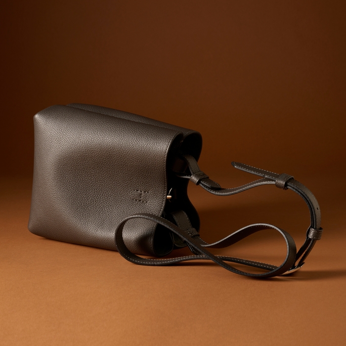 ショルダーバッグS \82,500(税込)