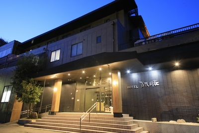 iod6UgxRe5TuBS4ZQG0M.jpg?w=940&h=940