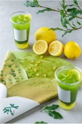 【熱海さとり本店】7月19日発売！ 濃茶×レモンの爽やか夏限定スイーツ＆ドリンクが新登場　 累計販売数9万個突破！「大熱海!!!ぱりぱりクレープ」初の新作　 ～ 爽やかに、深く。甘酸っぱさと愉しむ夏の味わい ～