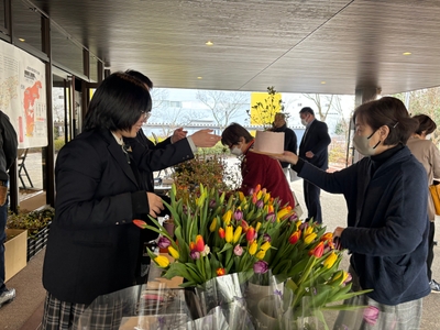 j0w04gxMKlSrQN9y0dEG.jpg?w=940&h=940