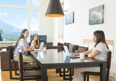 j1N8p7RWImOqka4Lerv7.jpg?w=940&h=940