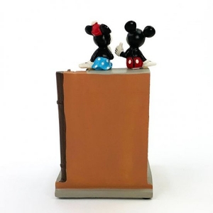 j4iaRUAHQym8Sr1Z5eLT.jpg?w=940&h=940