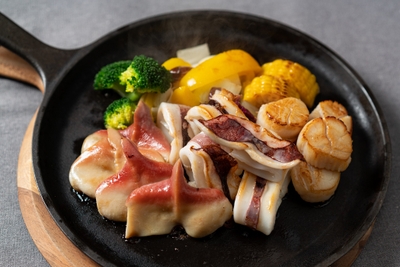 j5TeswK1h0s6LlGFQzY2.jpg?w=940&h=940