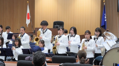 j6ikEmX5ePYGaLnL58Ni.jpg?w=940&h=940