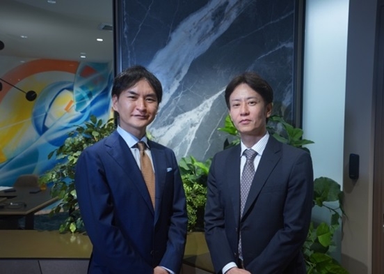 左:バディネット 取締役Founder兼CBO 堀、右:バトンズ 代表取締役CEO 神瀬