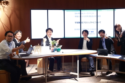 j7PqAZzhVbf0FHFC102j.jpg?w=940&h=940