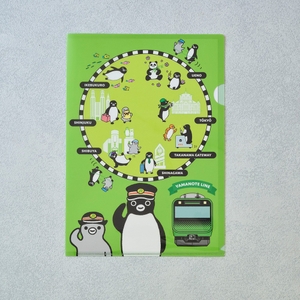 「Suicaのペンギン A4クリアファイル」 440円 横220×縦310mm 書類の整理に最適な使いやすいサイズ