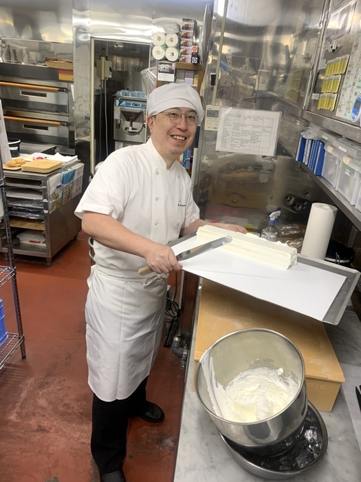 「ホテル軽井沢エレガンス」 オーナーシェフパティシエ 高見澤 充氏