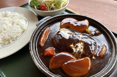 jGvTDTEi2asNp2J1pb7t.jpeg?w=940&h=940