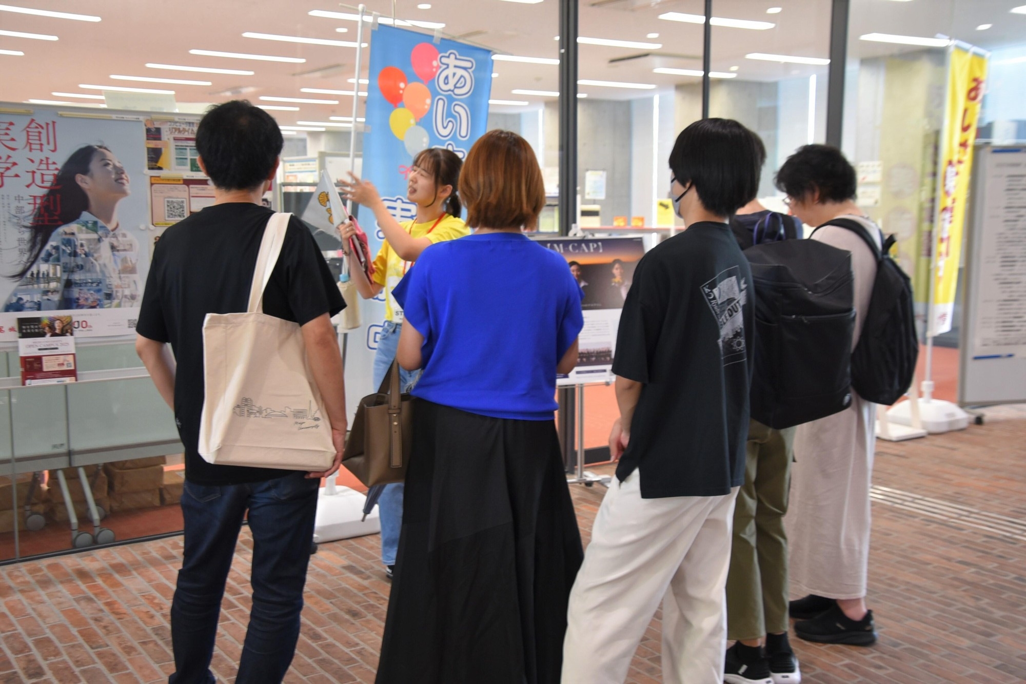 在学生が紹介するキャンパスツアー