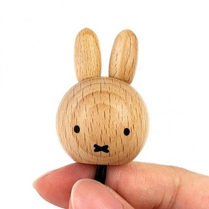 jJSqVDZUUF6eDyz6Emb1.jpg?w=940&h=940