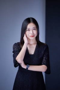 小宮山利恵子 氏（株式会社リクルート　スタディサプリ教育AI研究所所長） 国立大学法人 東京学芸大学大学院教育学研究科教授 /  ANA「旅と学びの協議会」代表理事 （著書『教育AIが変える21世紀の学び』共訳、北大路出版、2020年 等。）