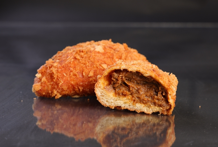 最高金賞受賞「自家製ビーフカレーパン」