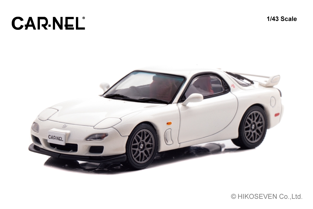 1/43 マツダ RX-7 Type RZ (FD3S) 2000 Snow White Pearl Mica:左前