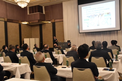 jQPzF1eDIGw3OyGZx5gr.jpg?w=940&h=940