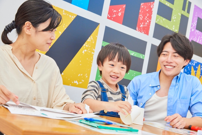 ▲家族と楽しいクラフト体験!