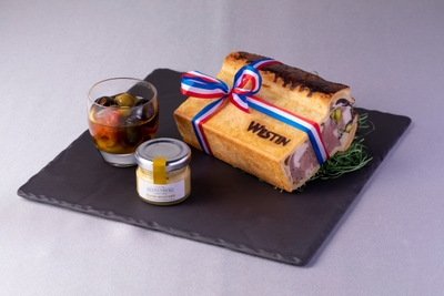 jXWsTNERYlht26yCRNoO.jpg?w=940&h=940