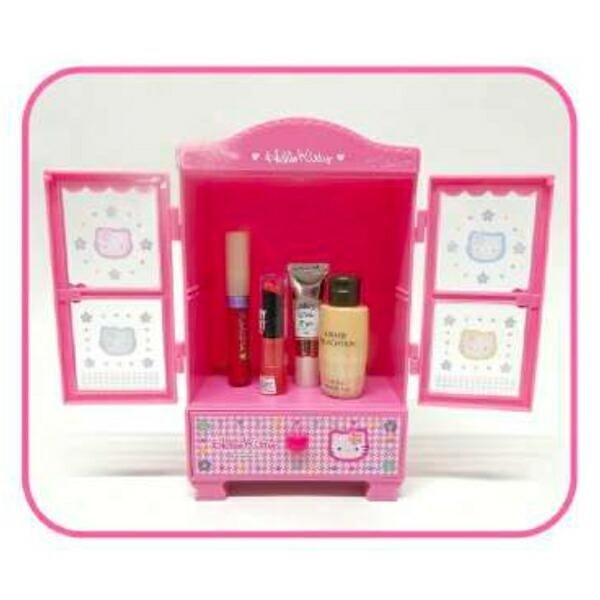 サンリオの色もイラストもキュートなチェスト2種