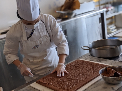 jebWzJL1uUi9bAdBXLXP.jpg?w=940&h=940