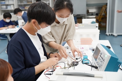 jesqrGd4wg0dKzShFFrS.JPG?w=940&h=940