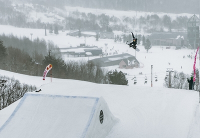 jgZLTD7VVYew6F5jJ3Zm.jpg?w=940&h=940