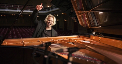 jihf9Ks50WIxxeHxpZKr.jpg?w=940&h=940