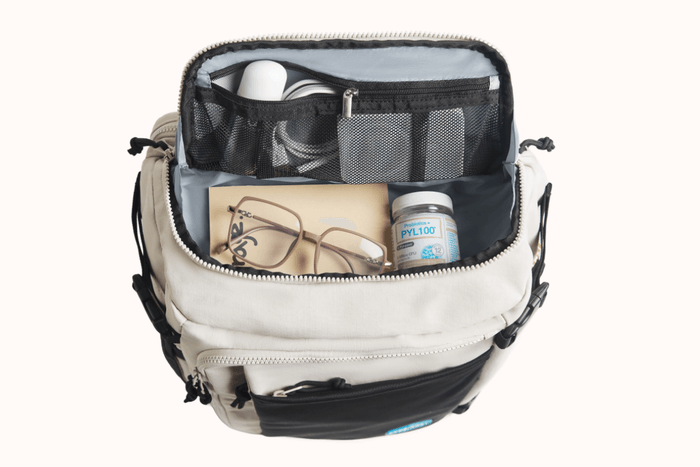 すぐ取り出せるトップポケット