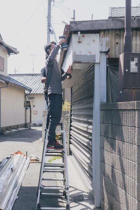 ガレージシャッター工事(1)