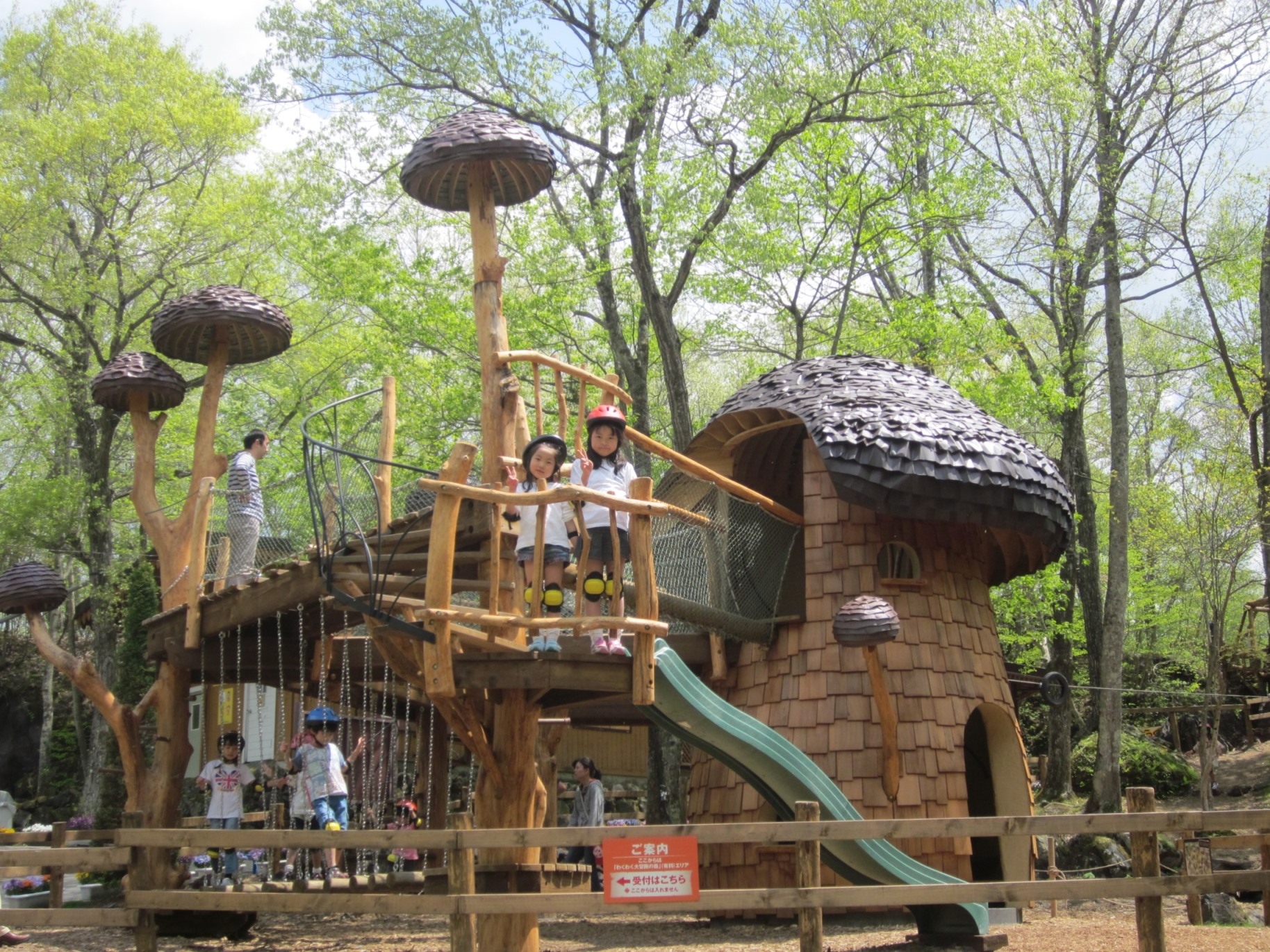 避暑地軽井沢でもっと涼しく♪水あそびエリアが今年初登場！地元群馬県の「神流町恐竜センター」とのコラボイベントも＜軽井沢おもちゃ王国＞