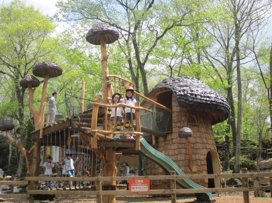 避暑地軽井沢でもっと涼しく♪水あそびエリアが今年初登場！地元群馬県の「神流町恐竜センター」とのコラボイベントも＜軽井沢おもちゃ王国＞