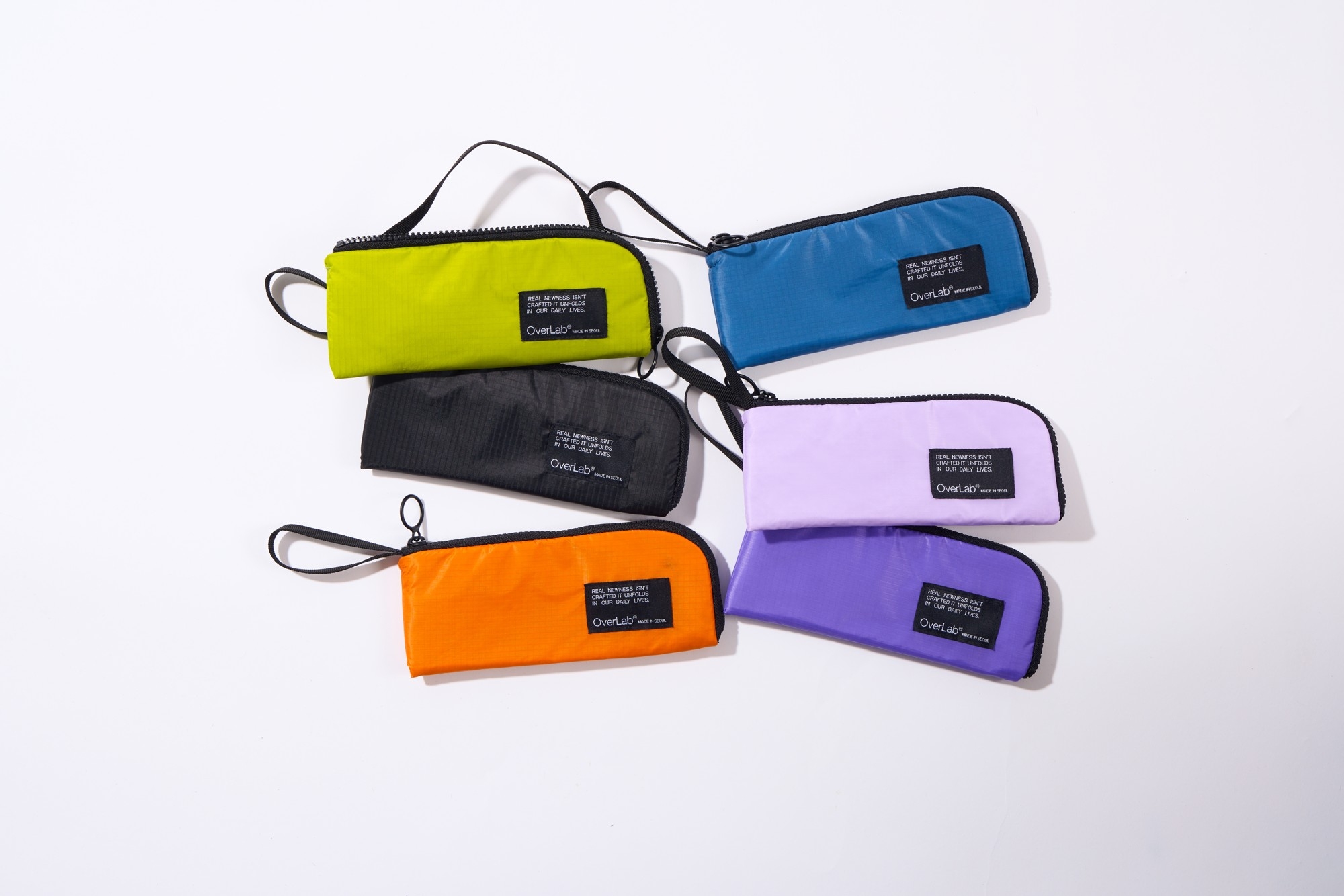 韓国発・廃材に命を吹き込む「OverLab(オーバーラボ)」最新作は全部が“一点モノ”。新色、新素材、限定モデルが日本初登場