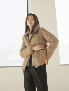 k4eM9S06InOC1RIwxGYe.jpg?w=940&h=940