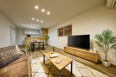 k5EBHU8Ps8QHiYIqnumB.jpg?w=940&h=940