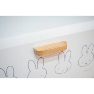 木ならではの優しさがミッフィーのアイテムにばっちり合うことは、ロングヒットのバンブーシリーズでも実証済み。