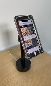 kCS7cZbwAXxdgQ2G9IXz.jpg?w=940&h=940