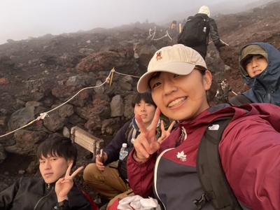 kE571bdd2iuTnL2UqUHn.jpg?w=940&h=940