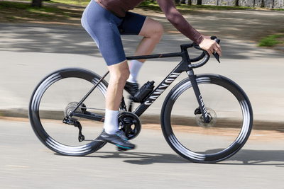 超万能オールラウンドなSES4.5（1,432g、リムハイトF: 50mm, R:56mm）