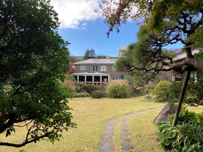 kFzheMVQxyfI9Izdrrfo.jpg?w=940&h=940