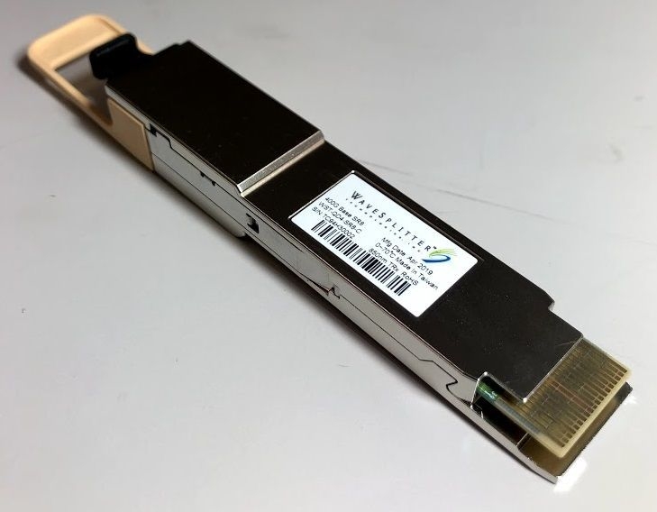 400G 光トランシーバ WS-QD4-SR8-C