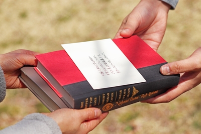 kHrBtNn9fMFCc3xGOyuh.jpg?w=940&h=940