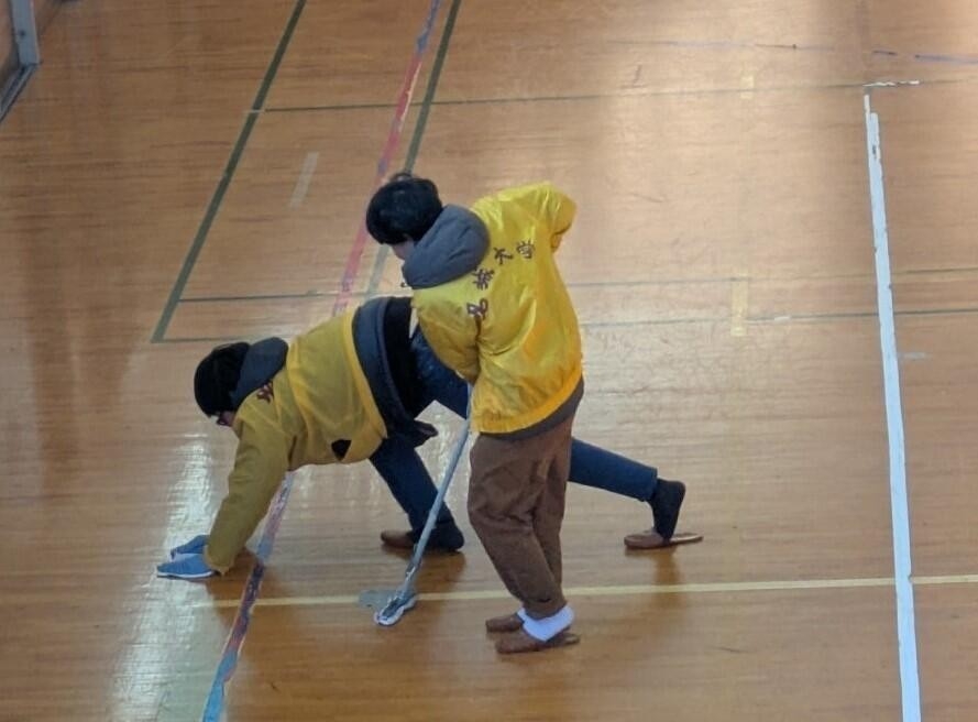体育館の清掃