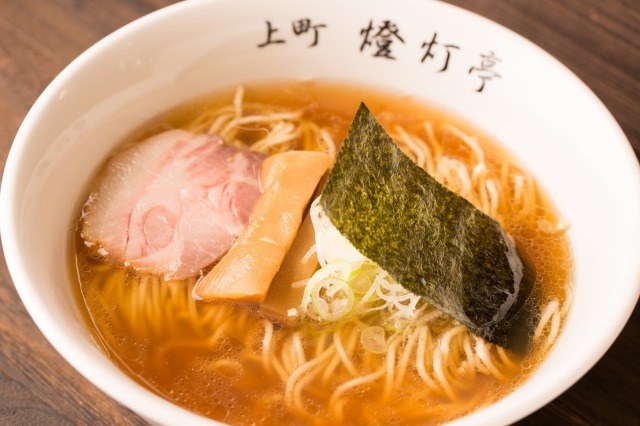 上町駅徒歩6分『支那そば 燈灯亭』は昔ながらの王道醤油ラーメンがいただけるお店です!