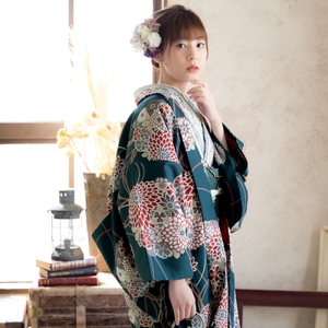 kUS8y75VMVCXDVdnQeKN.jpg?w=940&h=940