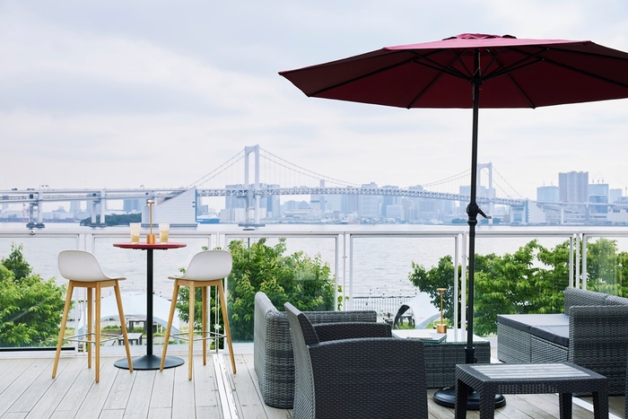 わんちゃん連れ向けに、2階個室(テーブル席)とスカイテラスもついにオープン